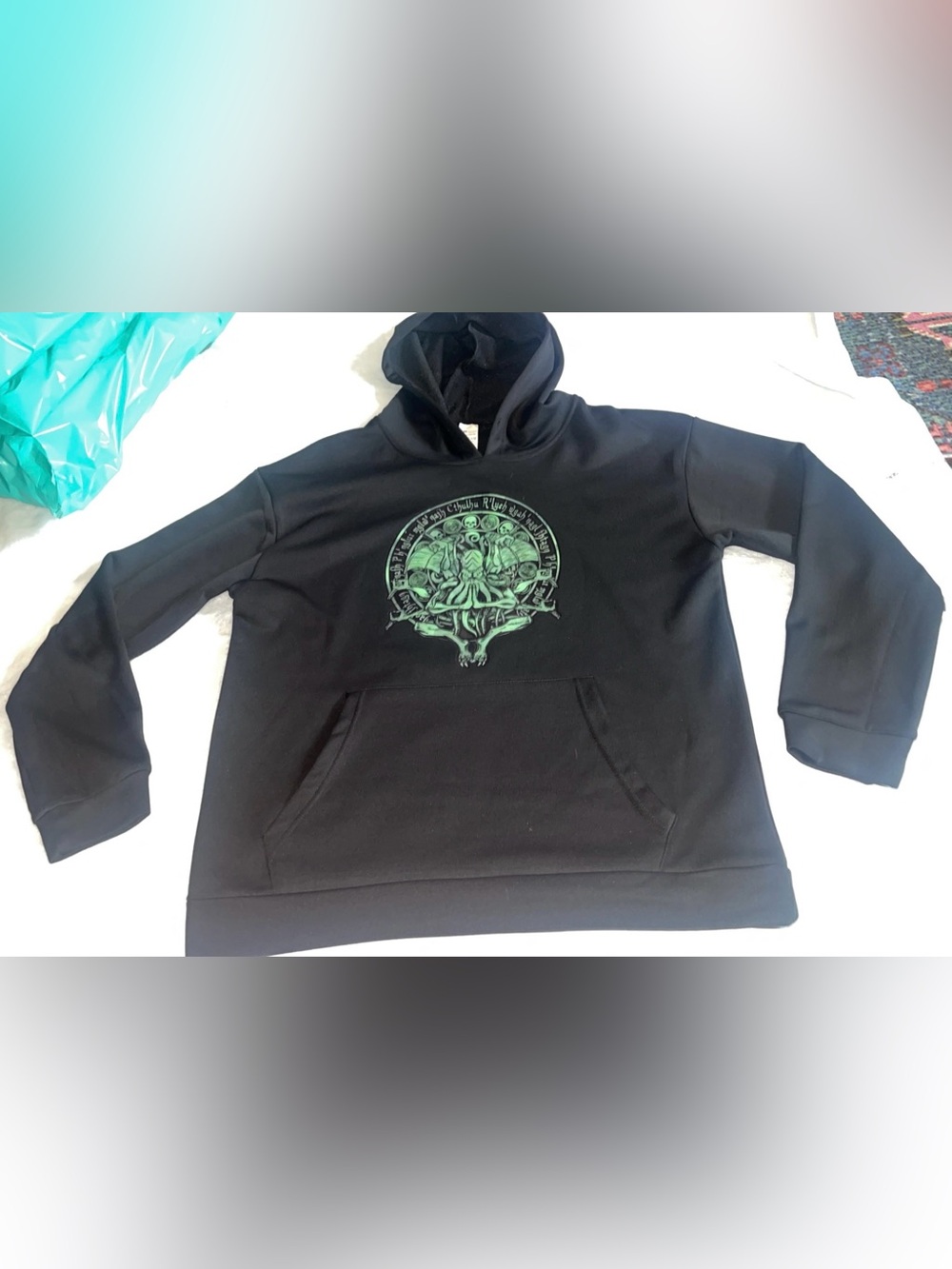 H.P. Lovecraft Cthulhu Graphic Hoodie Medium Black NWOT - Picture 2 of 7